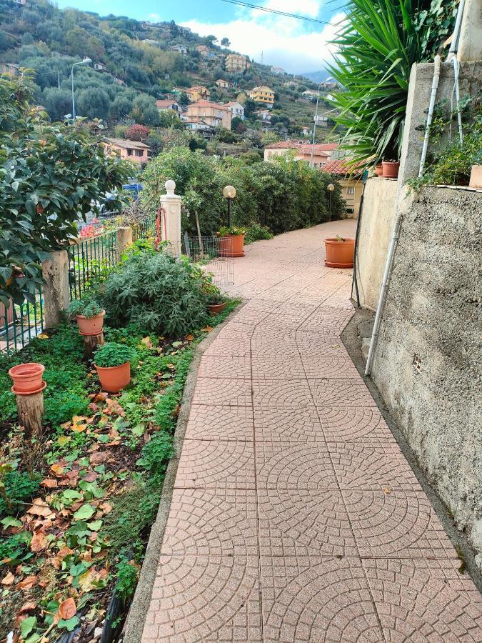 Casa Sanremo Tiziano Parking Gratis Spiaggia 15 Minuti A Piedi Exterior foto