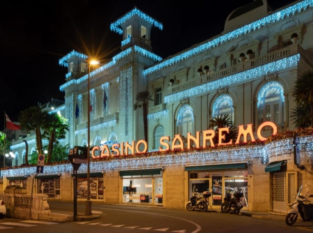 Casa Sanremo Tiziano Parking Gratis Spiaggia 15 Minuti A Piedi Exterior foto
