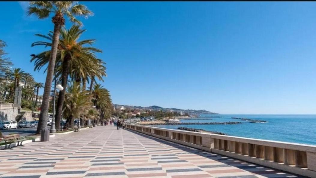 Casa Sanremo Tiziano Parking Gratis Spiaggia 15 Minuti A Piedi Exterior foto